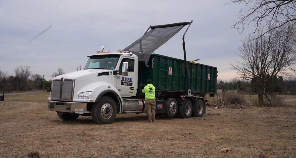 Let the valuable layer leave the house, D&M Container Service